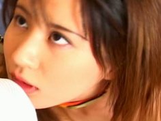 Close up sex video of Hikaru Oishi blowjobing a kinky dick